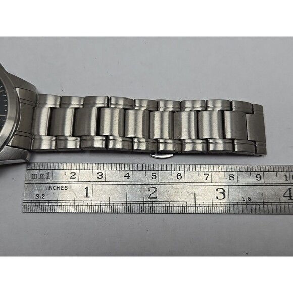 Elevon Hughes Men's Stainless Steel Date Display Watch Model ELE100-4 Rare - Picture 9 of 11